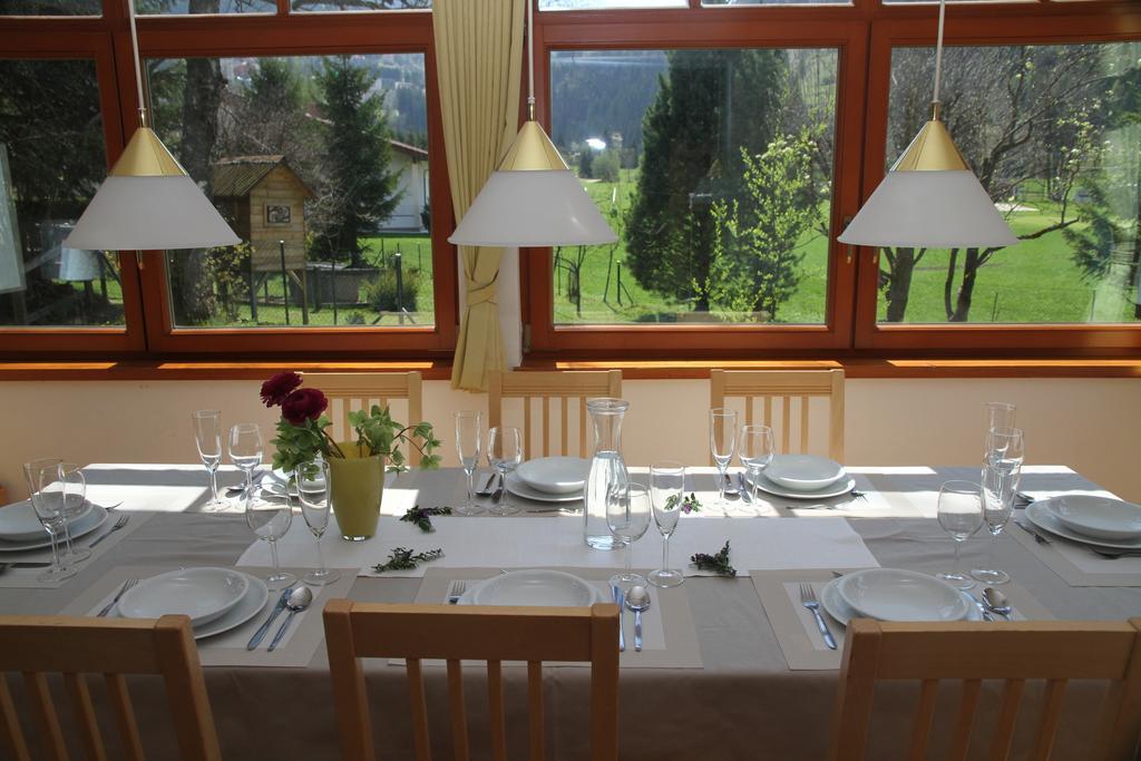 Villa Schnuck - Das Rote Ferienhaus Bad Gastein Buitenkant foto