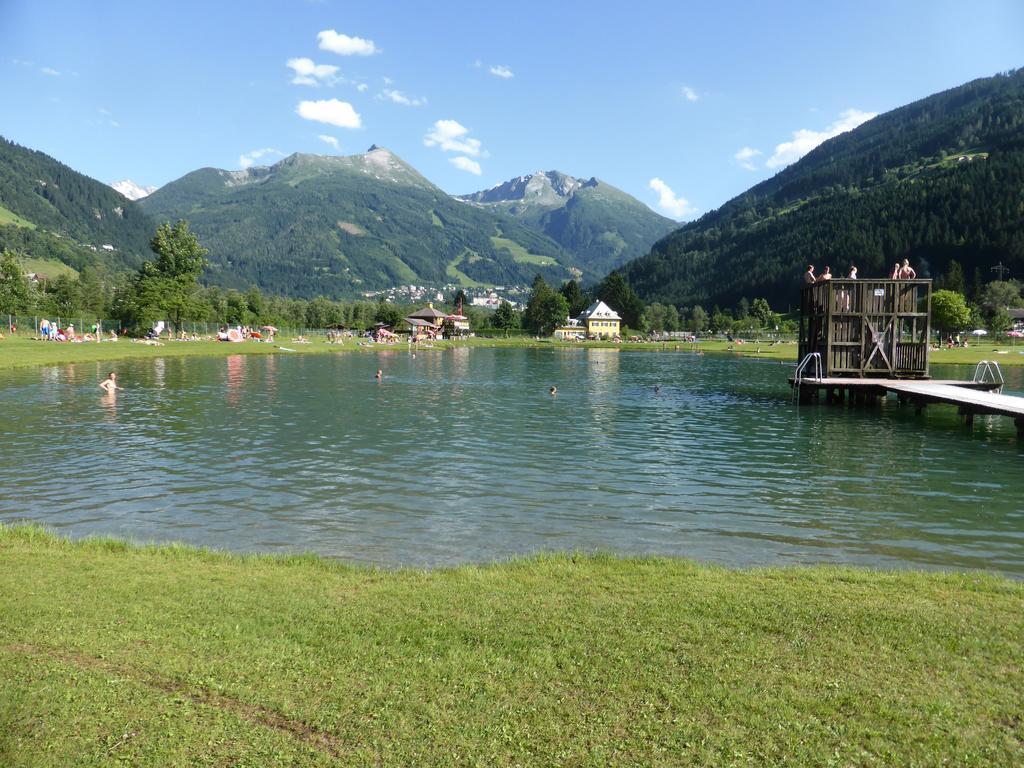 Villa Schnuck - Das Rote Ferienhaus Bad Gastein Buitenkant foto