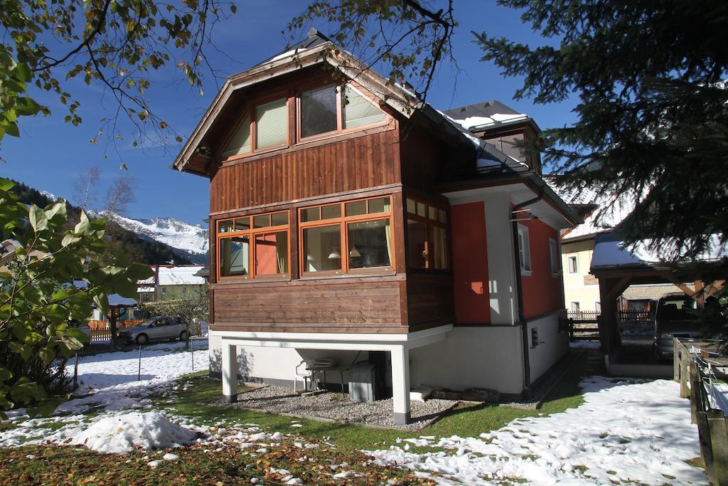 Villa Schnuck - Das Rote Ferienhaus Bad Gastein Buitenkant foto