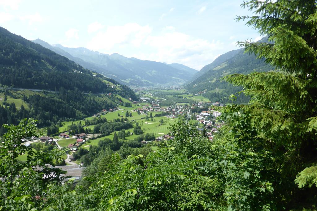 Villa Schnuck - Das Rote Ferienhaus Bad Gastein Buitenkant foto